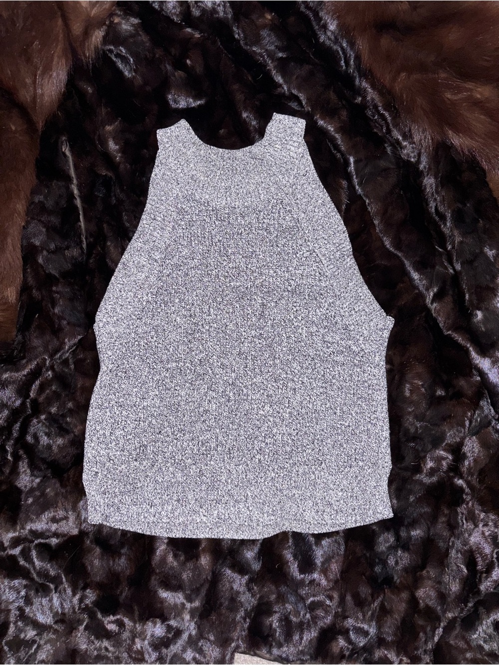 ARITZIA Wilfred- Size Small -Heathered Gray High-Neck Knit Tank
